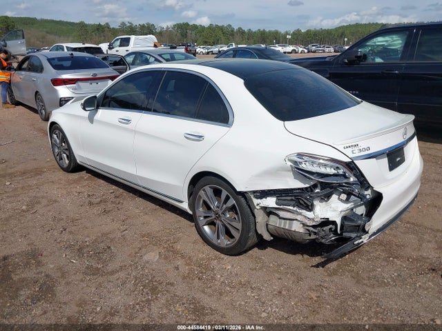 44584419 :رقم المزاد ، WDDWF4JB1JR385331 vin ، 2018 Mercedes-benz C 300 مزاد بيع