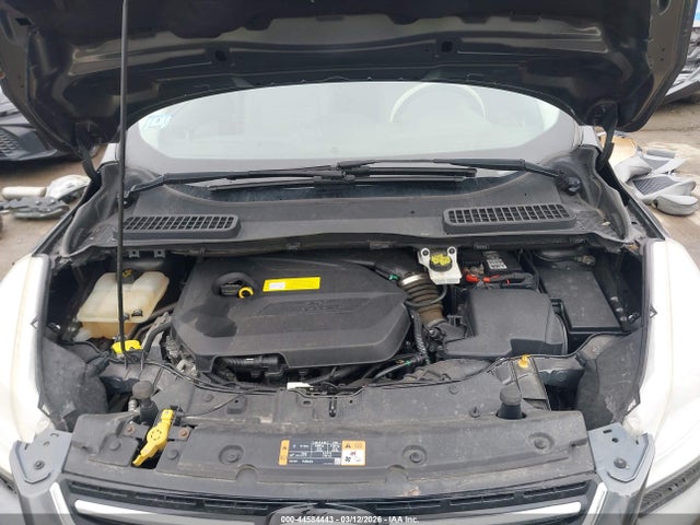 1FMCU9GX1FUC81764 Ford ESCAPE SE
