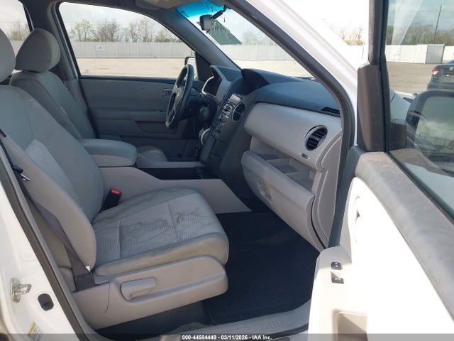 Honda PILOT LX 2015 5FNYF3H29FB016961 Image 5