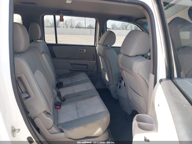 Honda PILOT LX 2015 5FNYF3H29FB016961 Image 8