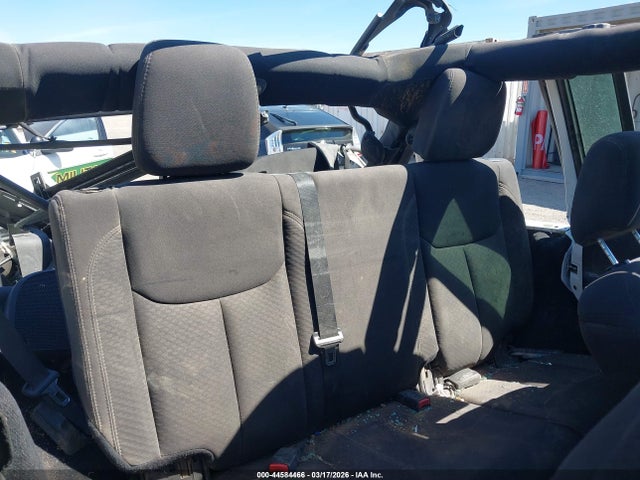 1C4BJWDGXGL308740 Jeep Wrangler Unlimited Sport
