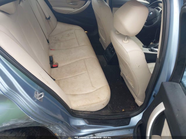 2015 Bmw 320i Xdrive მანქანა იყიდება აუქციონზე, vin: WBA3C3G52FNS75501, აუქციონის ნომერი: 44584474