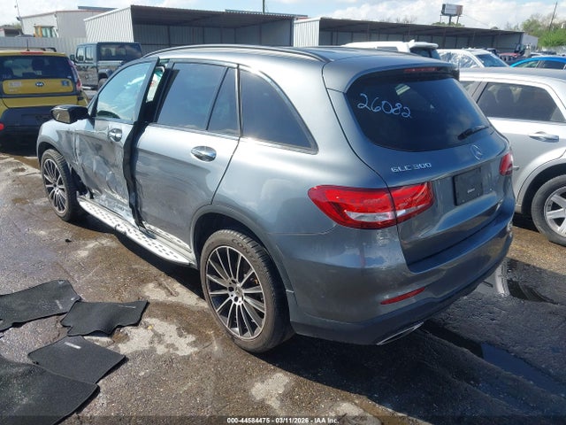 2019 MERCEDES-BENZ GLC 300 WDC0G4JB5KV123828 Photo 2