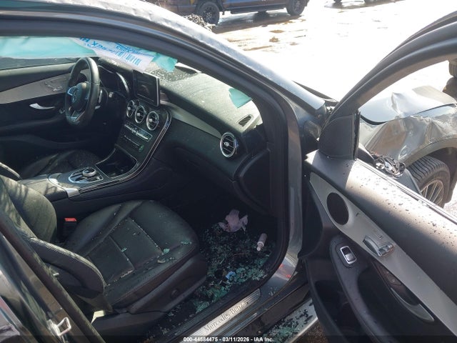 2019 MERCEDES-BENZ GLC 300 WDC0G4JB5KV123828 Photo 4