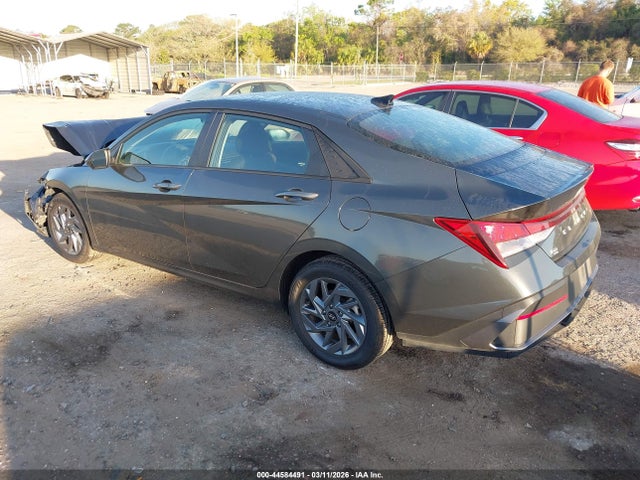 44584491 :رقم المزاد ، KMHLM4DG8RU743815 vin ، 2024 Hyundai Elantra Sel مزاد بيع