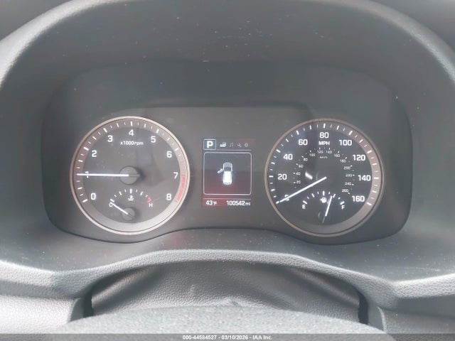 KM8J23A44HU399447 Hyundai TUCSON SE