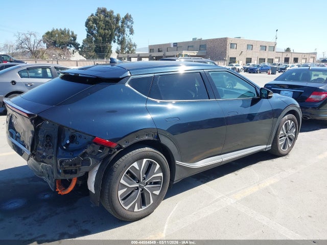 KIA Ev6 Light Long Range 2024 KNDC3DLC3R5615451 Image 4