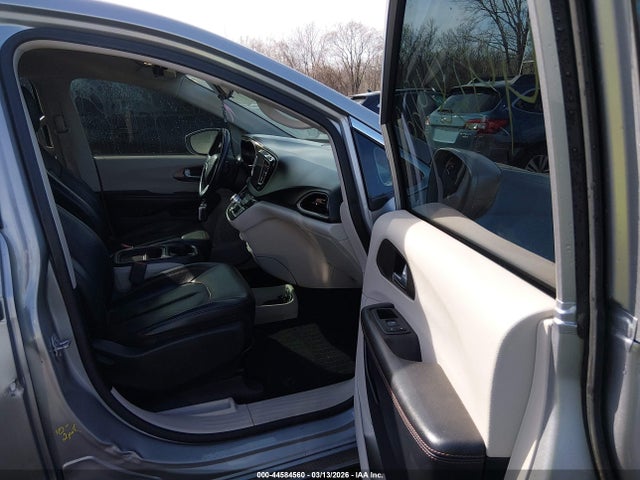 2018 CHRYSLER PACIFICA 2C4RC1BGXJR217304 Photo 4