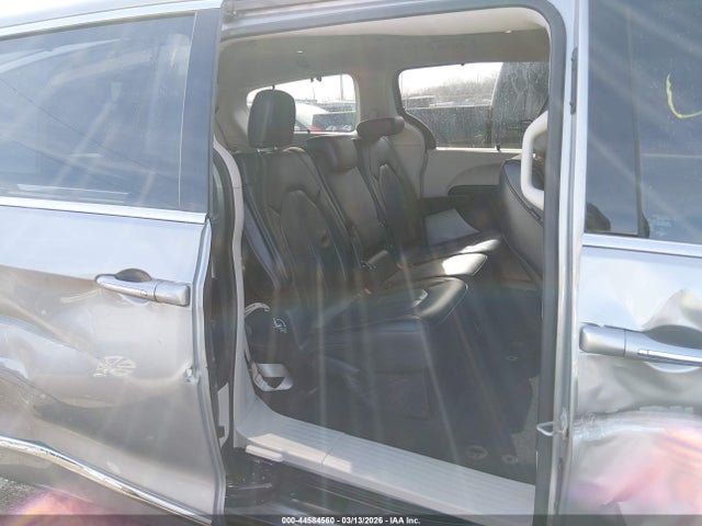 2018 CHRYSLER PACIFICA 2C4RC1BGXJR217304 Photo 7