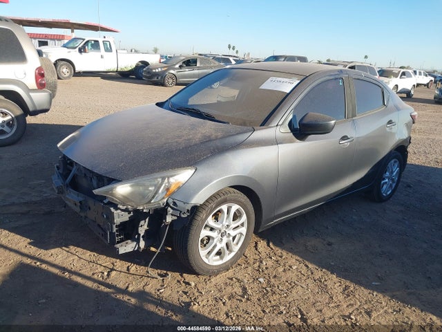 3MYDLBYV5JY306771 Toyota YARIS IA