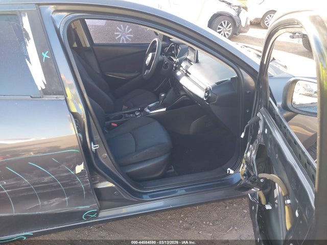 3MYDLBYV5JY306771 Toyota YARIS IA