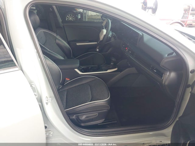 Продаж на аукціоні авто 2025 Kia K4 Gt-line, vin: 3KPFW4DE1SE087200, номер лоту: 44584609