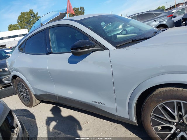 Ford Mustang Mach-e Premium 2025 3FMTK3R7XSMA30434 Image 13