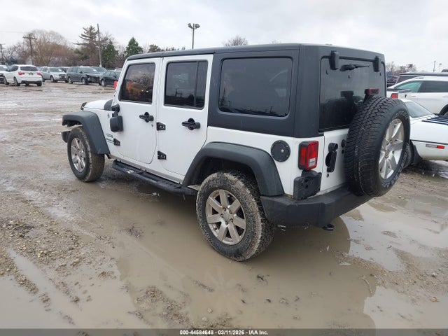 2014 JEEP WRANGLER UNLIMITED 1C4BJWDG0EL163687 Photo 2