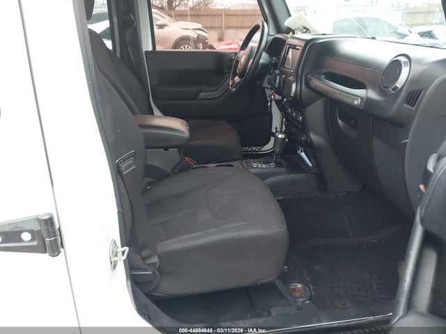 2014 JEEP WRANGLER UNLIMITED 1C4BJWDG0EL163687 Photo 4