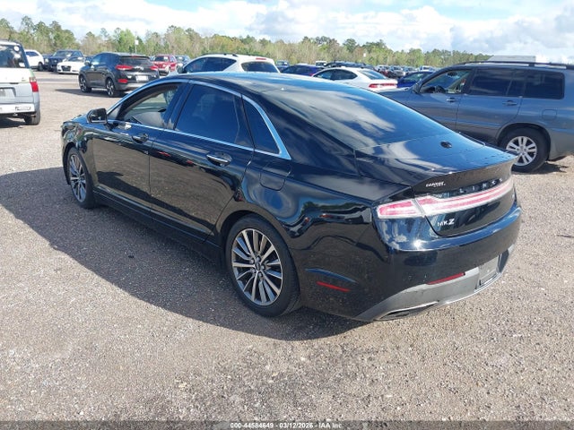2017 LINCOLN MKZ 3LN6L5A90HR606269 Photo 2