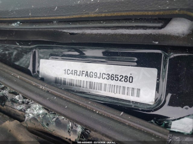 44584655 :رقم المزاد ، 1C4RJFAG9JC365280 vin ، 2018 Jeep Grand Cherokee Upland 4x4 مزاد بيع