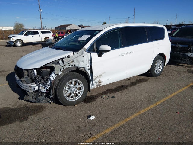 44584659 :رقم المزاد ، 2C4RC1CG0NR203349 vin ، 2022 Chrysler Voyager Lx مزاد بيع