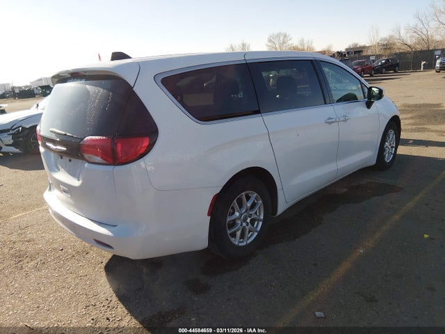 44584659 :رقم المزاد ، 2C4RC1CG0NR203349 vin ، 2022 Chrysler Voyager Lx مزاد بيع