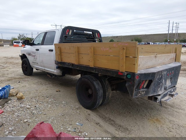 44584668 :رقم المزاد ، 3C7WRTCL1FG623156 vin ، 2015 Ram 3500 Chassis Tradesman/slt/laramie مزاد بيع