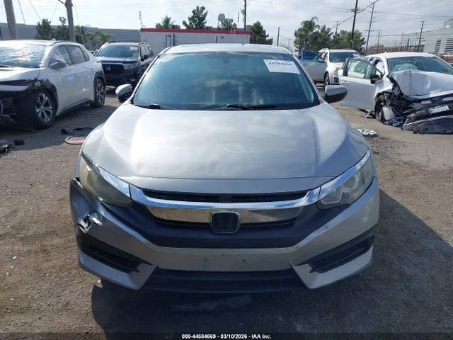 Honda CIVIC EX 2018 19XFC2F70JE205781 Image 12
