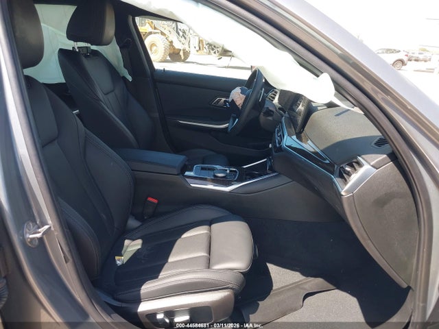 2023 BMW 330I 3MW69FF01P8D10228 Photo 4