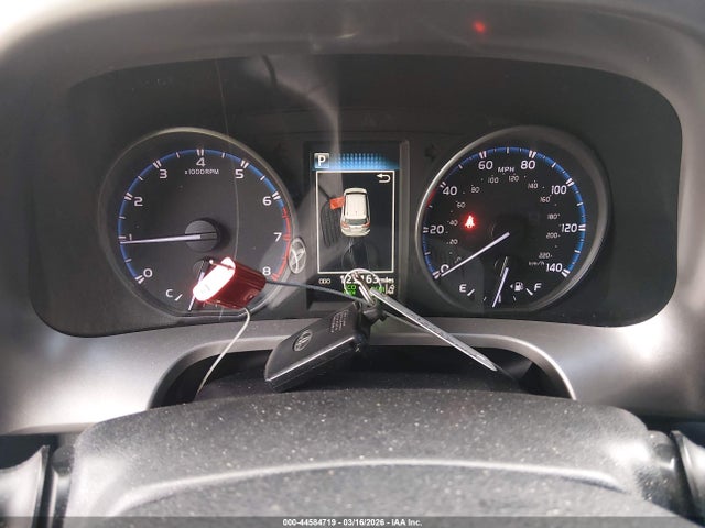 Toyota Rav4 Xle 2018 JTMRFREV0JJ195477 Image 11