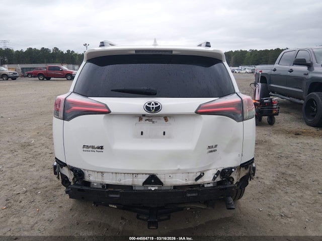 Toyota Rav4 Xle 2018 JTMRFREV0JJ195477 Image 17