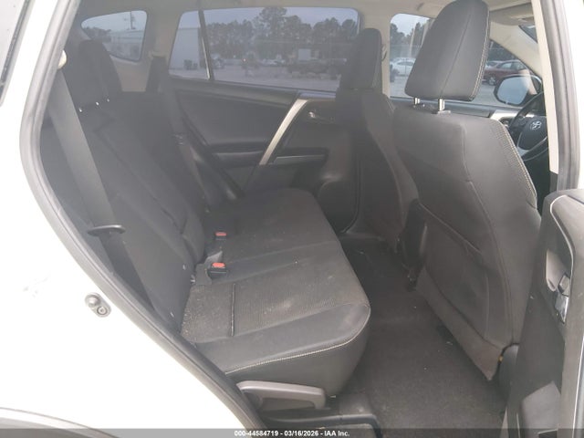 Toyota Rav4 Xle 2018 JTMRFREV0JJ195477 Image 8