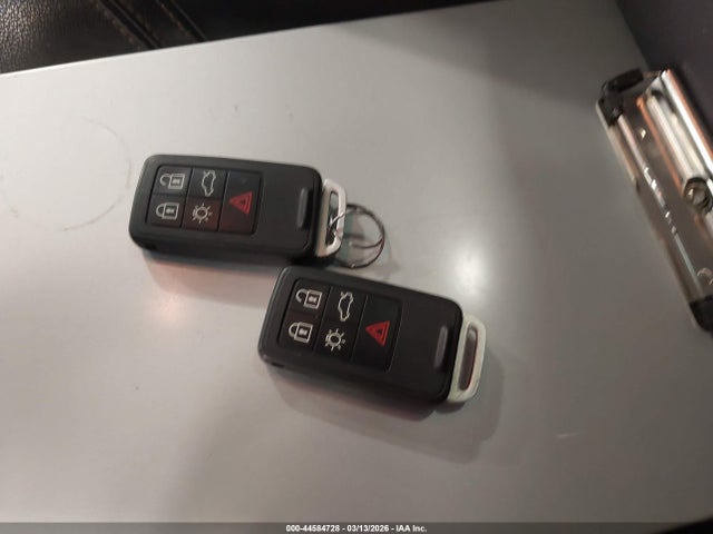 2015 VOLVO XC60 YV440MDK9F2702719 Photo 10