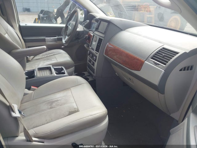 2008 CHRYSLER TOWN & COUNTRY 2A8HR54P48R709120 Photo 4