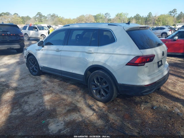 2022 VOLKSWAGEN TIGUAN 3VV3B7AX1NM014488 Photo 2