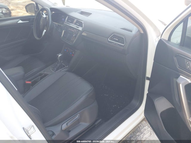 2022 VOLKSWAGEN TIGUAN 3VV3B7AX1NM014488 Photo 4