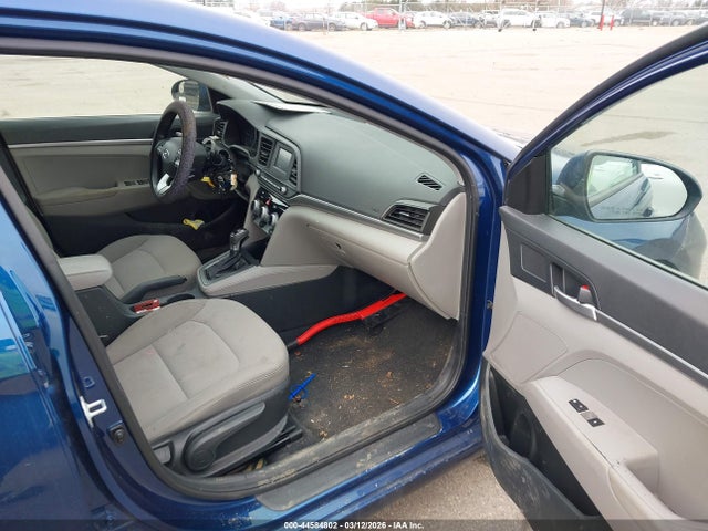 2019 Hyundai Elantra Se მანქანა იყიდება აუქციონზე, vin: 5NPD74LF7KH485456, აუქციონის ნომერი: 44584802