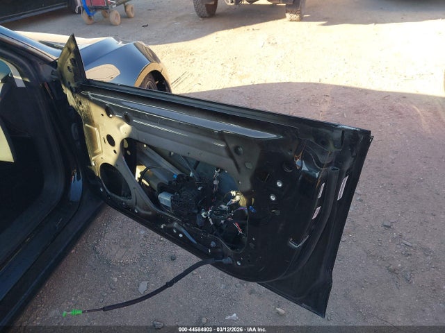 2022 Tesla Model 3 Long Range Dual Motor All-wheel Drive მანქანა იყიდება აუქციონზე, vin: 5YJ3E1EB8NF185020, აუქციონის ნომერი: 44584803