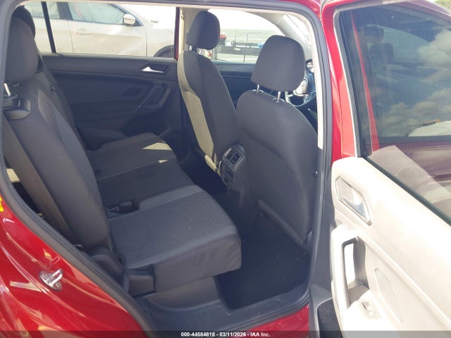2018 Volkswagen Tiguan 2.0t S მანქანა იყიდება აუქციონზე, vin: 3VV1B7AXXJM208423, აუქციონის ნომერი: 44584818