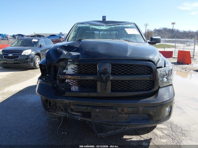 44584868 :رقم المزاد ، 1C6RR7LG6JS294841 vin ، 2018 Ram 1500 Big Horn  4x4 5'7 Box مزاد بيع