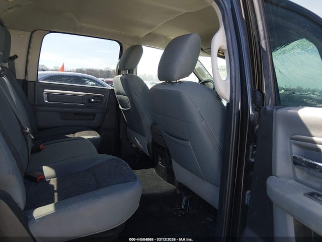 44584868 :رقم المزاد ، 1C6RR7LG6JS294841 vin ، 2018 Ram 1500 Big Horn  4x4 5'7 Box مزاد بيع