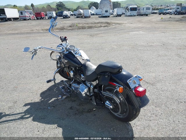 2016 HARLEY-DAVIDSON FLSTF 1HD1BXV36GC011814 Photo 2