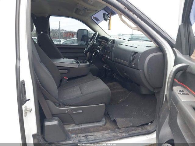 Продажа на аукционе авто 2011 Chevrolet Silverado 1500 Lt, vin: 1GCRKSE33BZ459554, номер лота: 44584982
