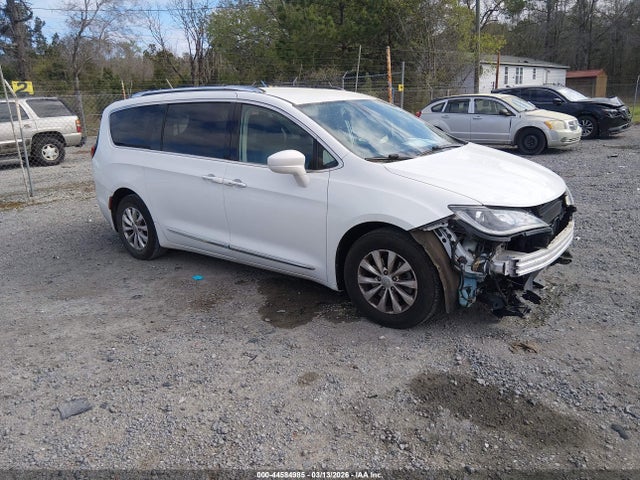44584985 :رقم المزاد ، 2C4RC1BG3JR120204 vin ، 2018 Chrysler Pacifica Touring L مزاد بيع