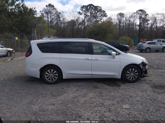 44584985 :رقم المزاد ، 2C4RC1BG3JR120204 vin ، 2018 Chrysler Pacifica Touring L مزاد بيع