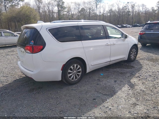 44584985 :رقم المزاد ، 2C4RC1BG3JR120204 vin ، 2018 Chrysler Pacifica Touring L مزاد بيع
