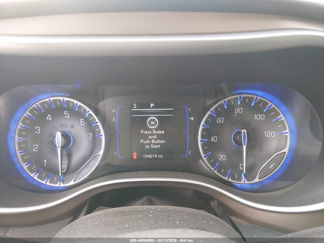 44584985 :رقم المزاد ، 2C4RC1BG3JR120204 vin ، 2018 Chrysler Pacifica Touring L مزاد بيع