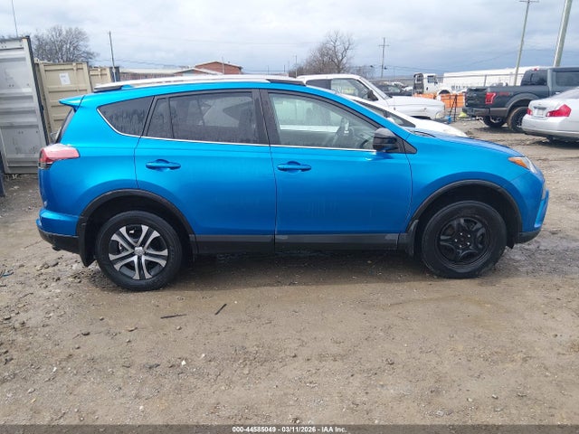 Toyota RAV4 LE 2018 2T3ZFREV4JW506989 Image 13