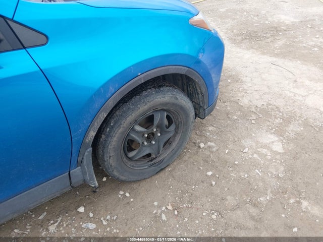 Toyota RAV4 LE 2018 2T3ZFREV4JW506989 Image 18