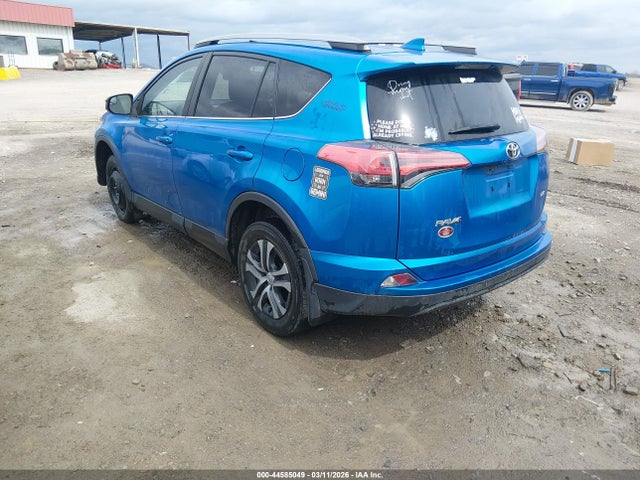 Toyota RAV4 LE 2018 2T3ZFREV4JW506989 Image 3