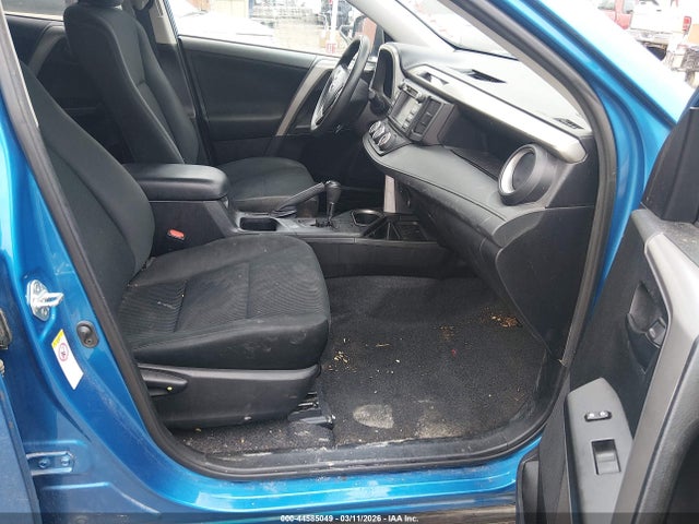 Toyota RAV4 LE 2018 2T3ZFREV4JW506989 Image 5