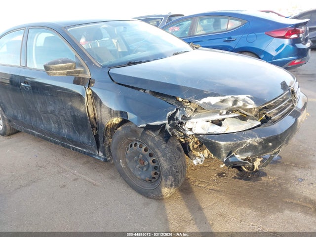 3VW1K7AJ6FM310381 Volkswagen Jetta 2.0l S