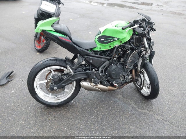 Kawasaki Ex650 M 2022 ML5EXEM1XNDA65260 Image 12